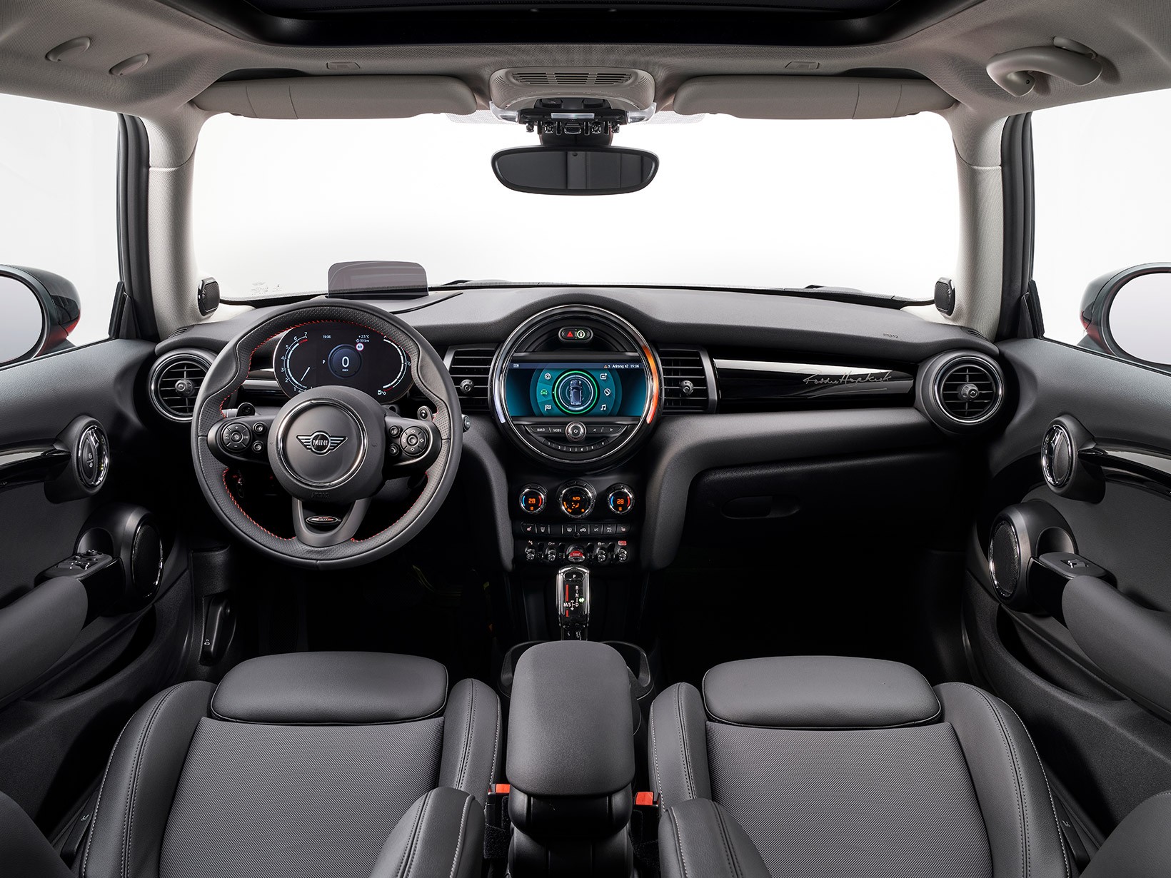 MINI ROSEWOOD EDITION – interior – ccokpit and seats   